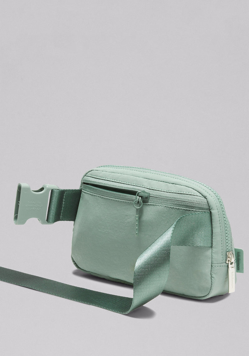 Everywhere Belt Bag 1L